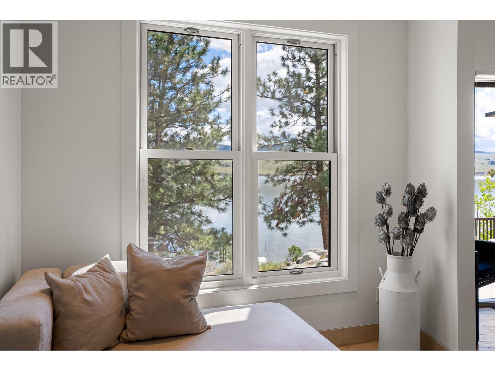 6588 Monck Park Road
