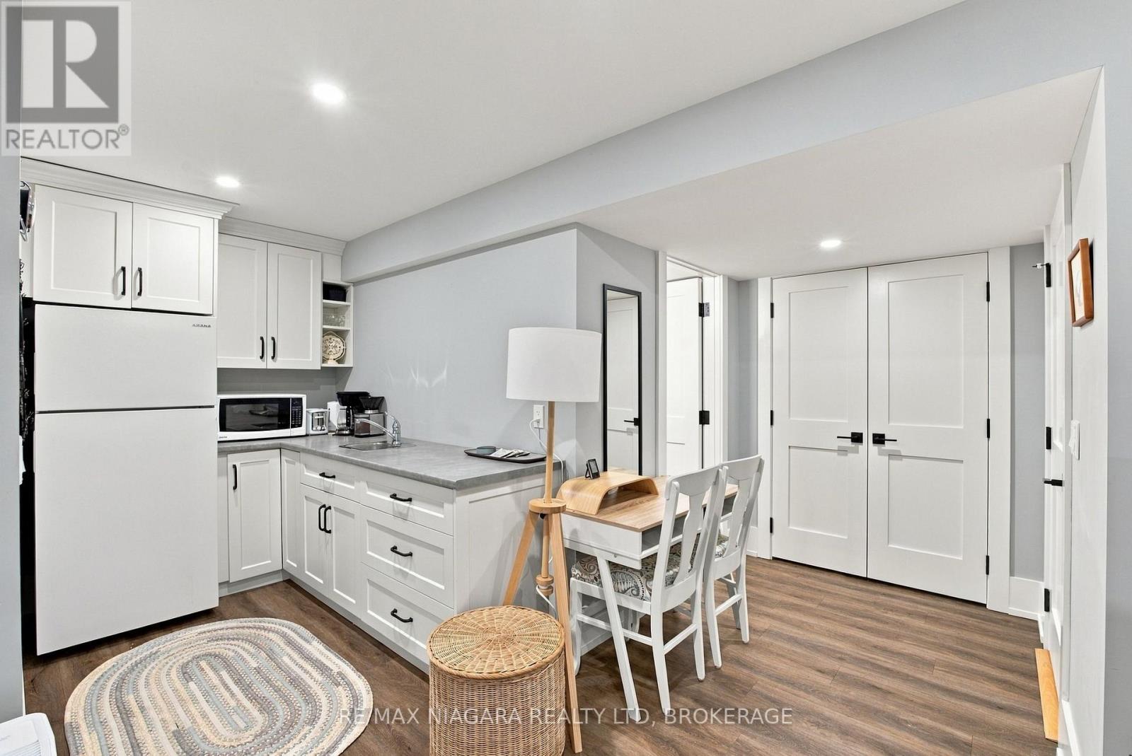11 Wilberforce Avenue, Niagara-On-The-Lake, Ontario  L0S 1J0 - Photo 38 - X13856862