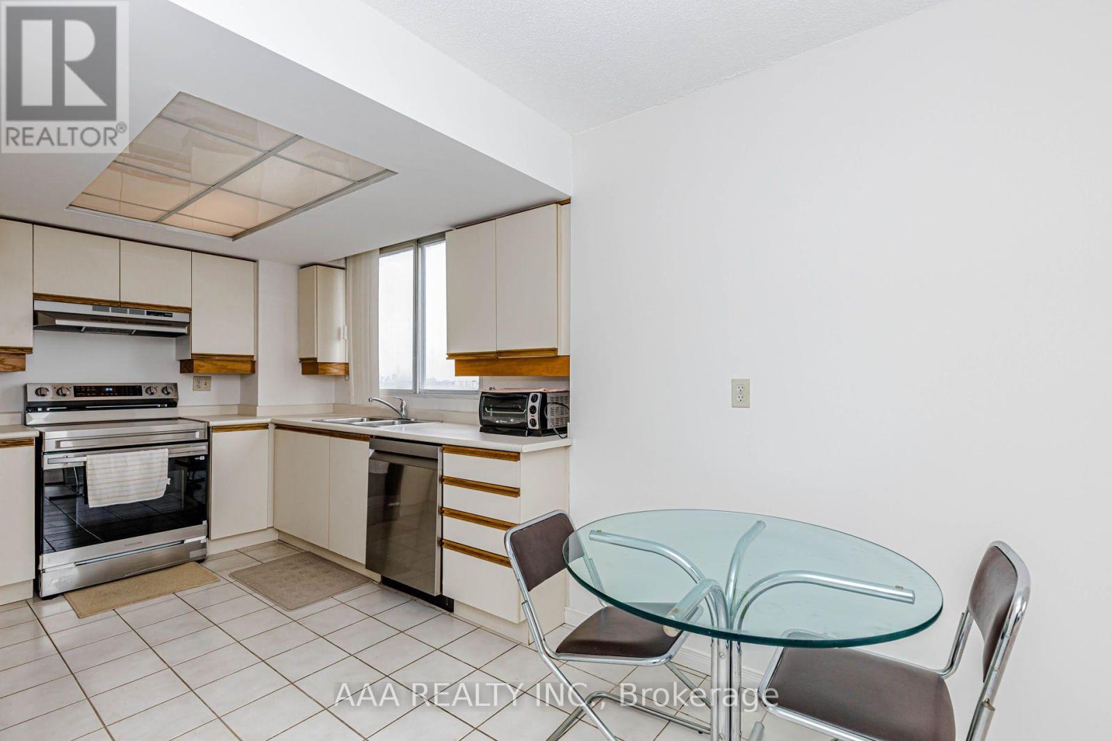 2101 - 5 Concorde Place, Toronto, Ontario  M3C 3M8 - Photo 15 - C13857050