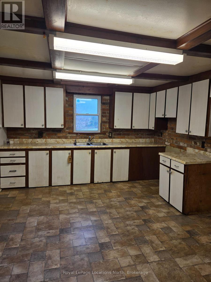 2939 92 County Road, Springwater, Ontario  L9Z 2X2 - Photo 32 - S13857020