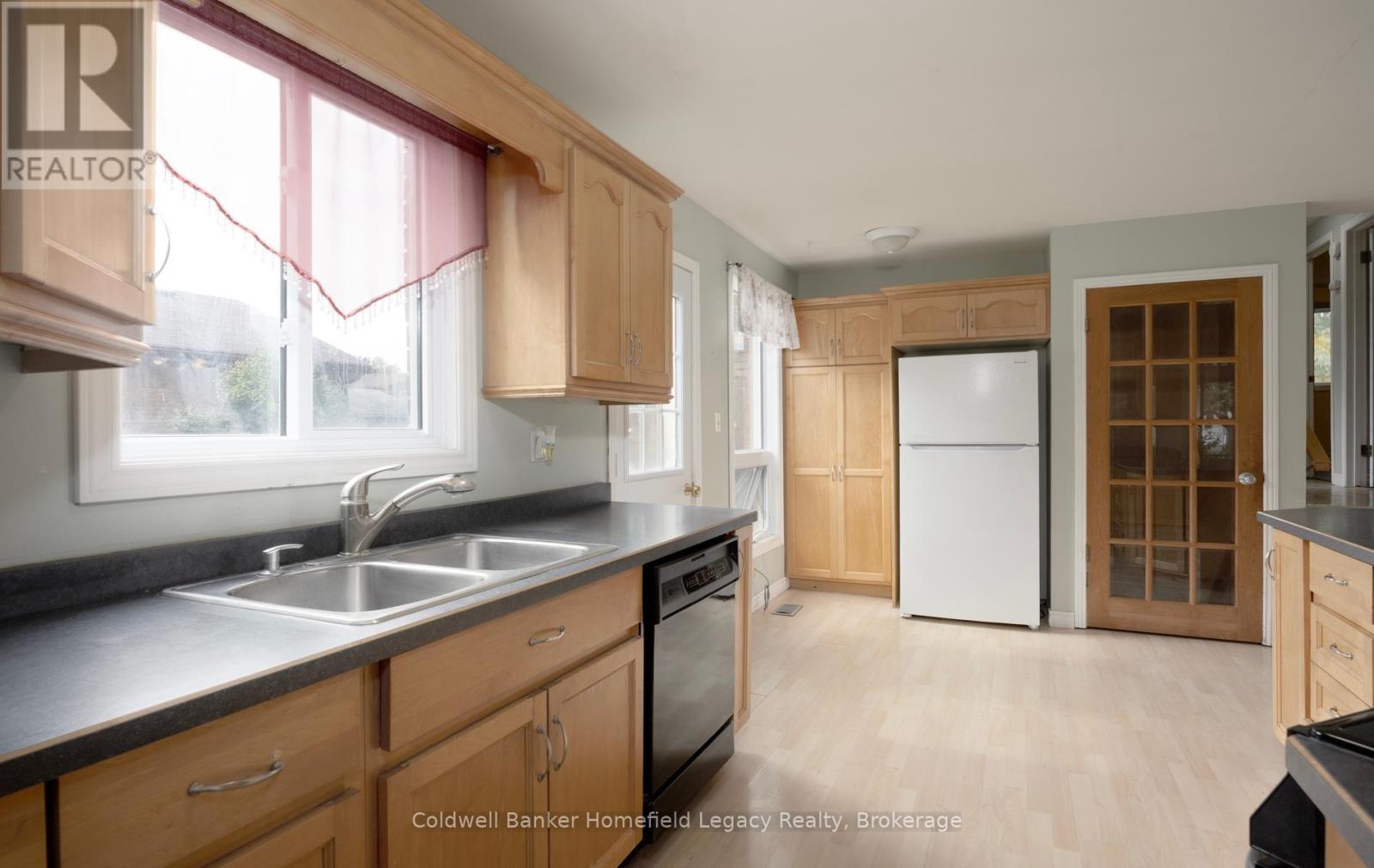 10 Dunsford Crescent, St. Marys, Ontario  N4X 1B1 - Photo 9 - X13856998