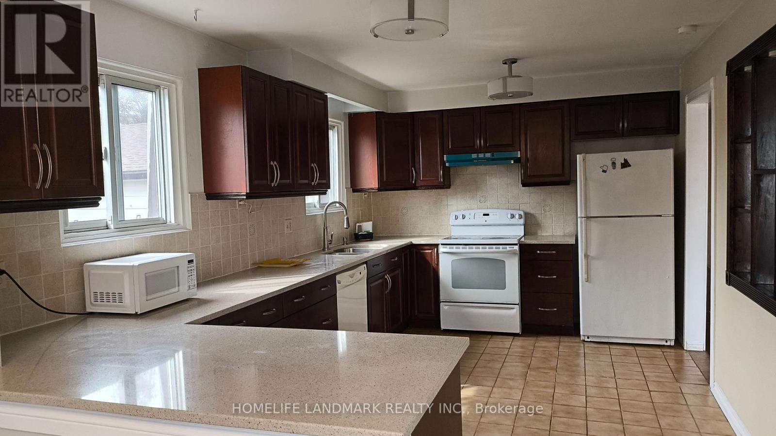Upper - 12 Clancy Drive, Toronto, Ontario  M2J 2V8 - Photo 5 - C13817820
