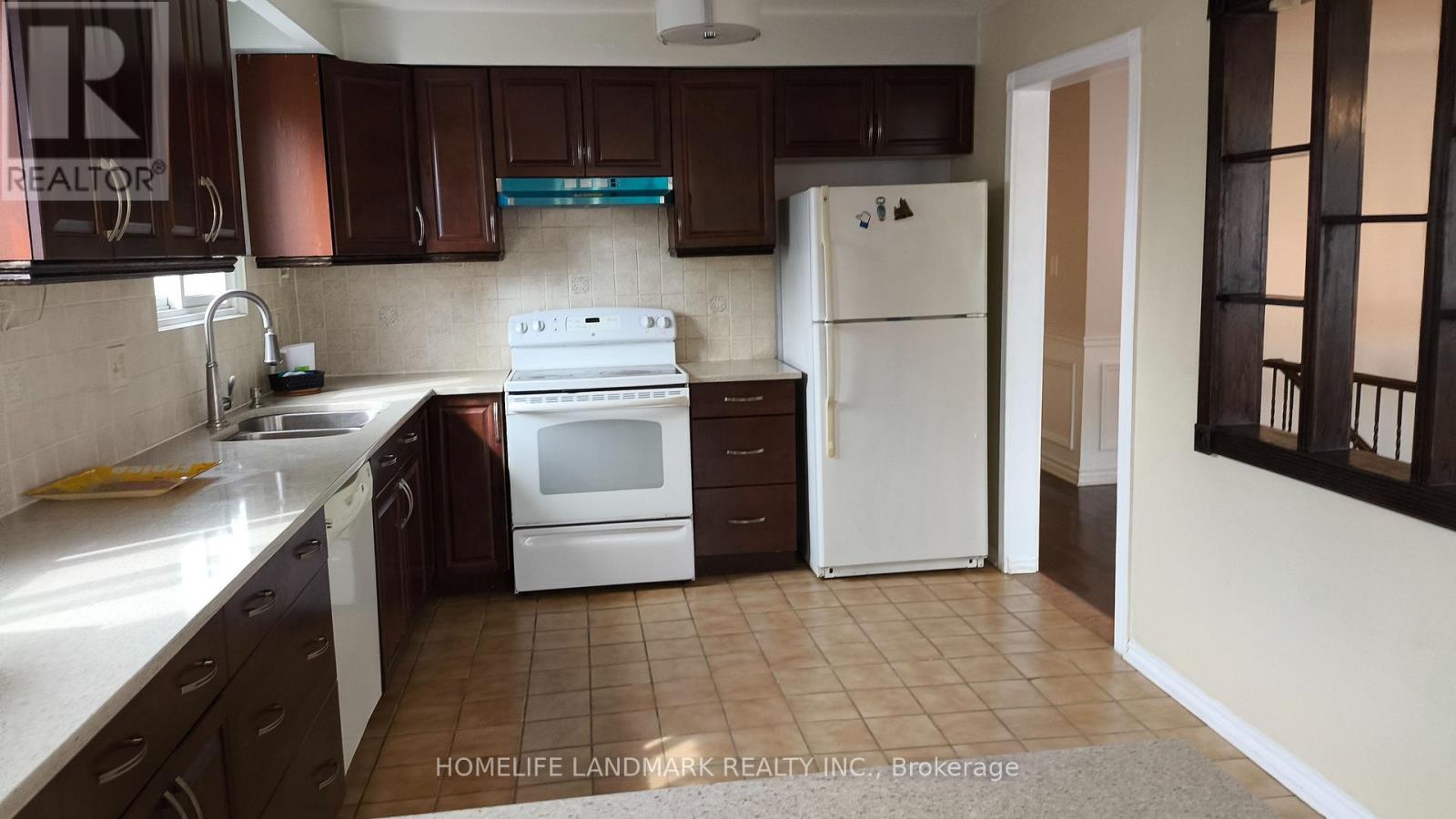 Upper - 12 Clancy Drive, Toronto, Ontario  M2J 2V8 - Photo 6 - C13817820