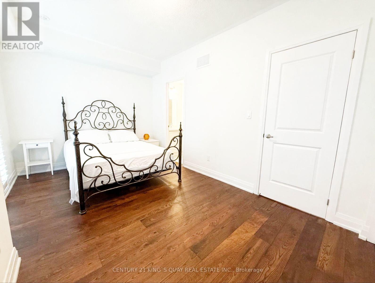 15 Maybank Lane, Whitchurch-Stouffville, Ontario  L4A 4X7 - Photo 8 - N13854260