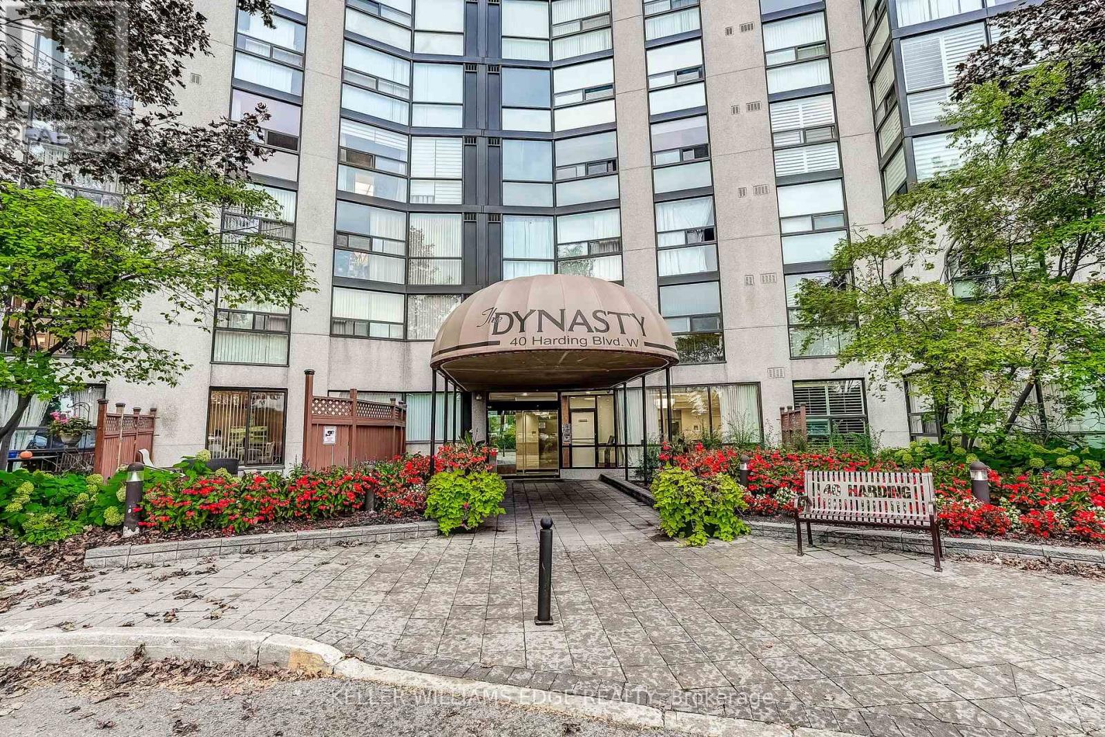 603 - 40 Harding Boulevard W, Richmond Hill (North Richvale), Ontario  L4C 9S5 - Photo 2 - N13856844