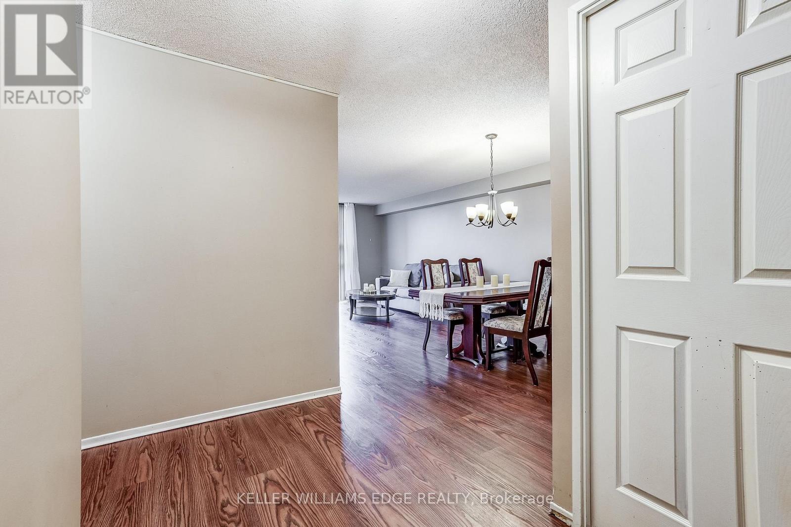 603 - 40 Harding Boulevard W, Richmond Hill (North Richvale), Ontario  L4C 9S5 - Photo 7 - N13856844