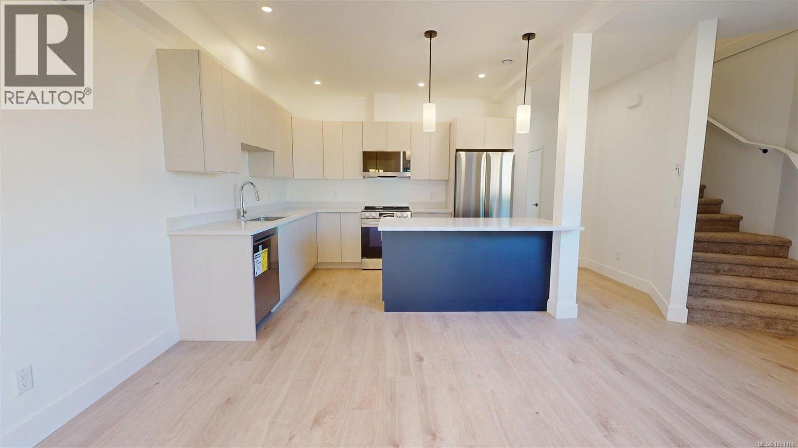 2322 Sparrow Lane