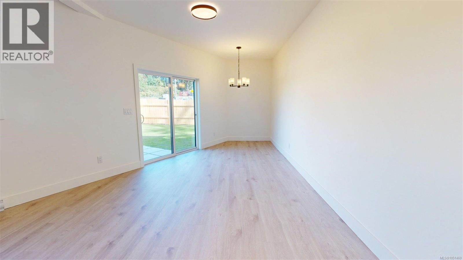 2322 Sparrow Lane