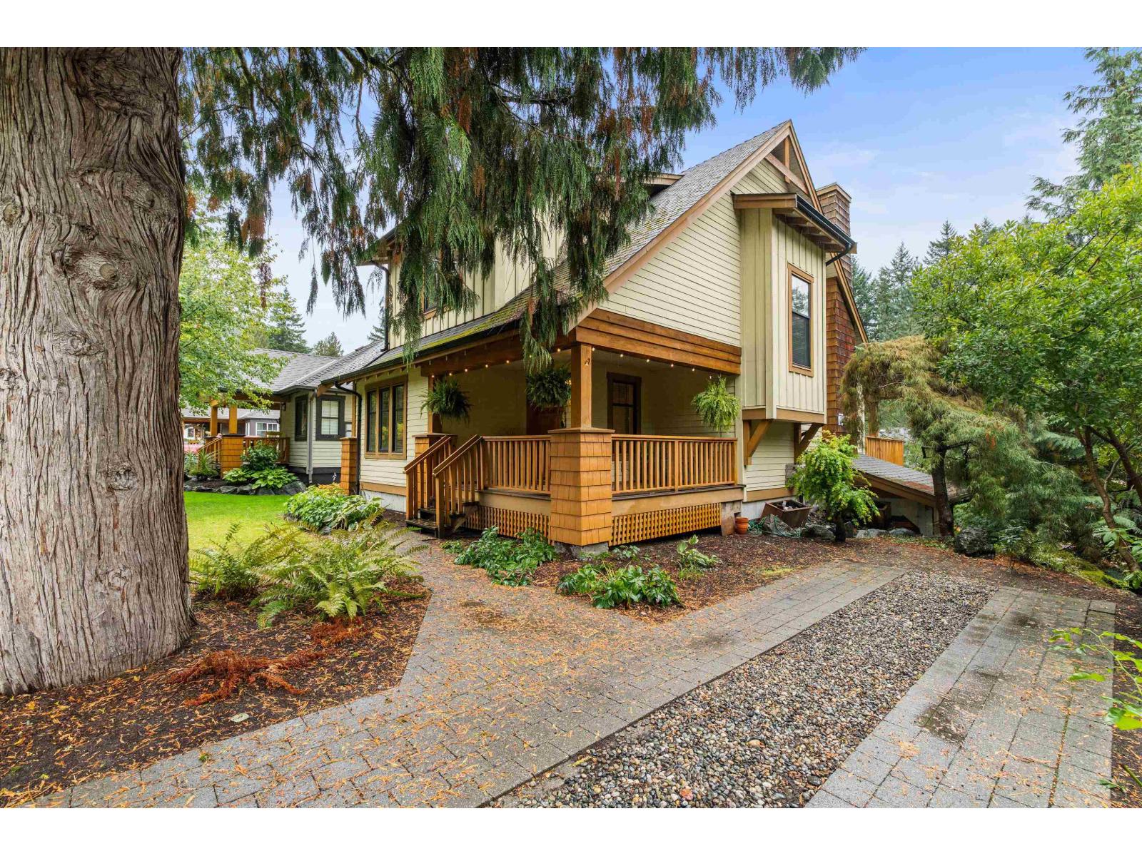 1832 HUCKLEBERRY BEND|Cultus Lake South
