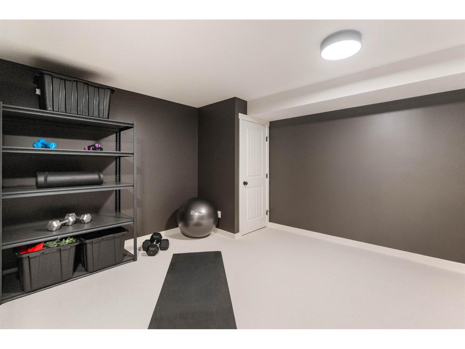 1832 HUCKLEBERRY BEND|Cultus Lake South