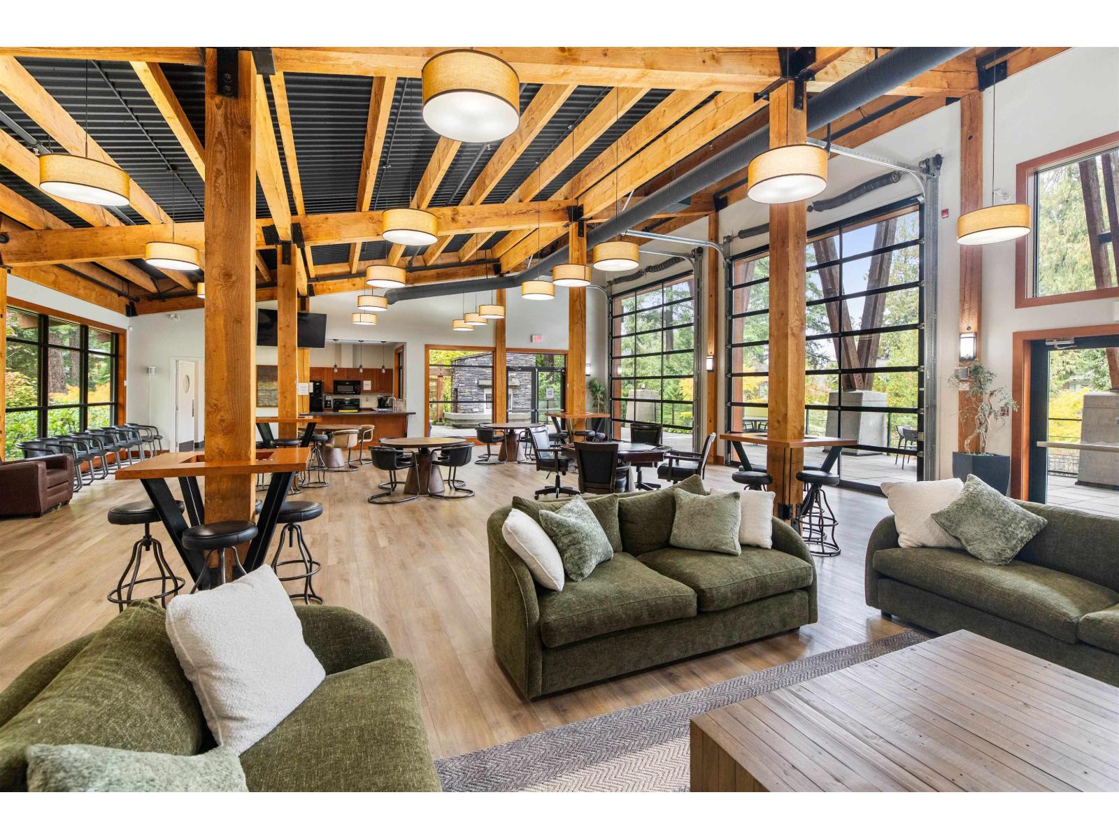 1832 HUCKLEBERRY BEND|Cultus Lake South