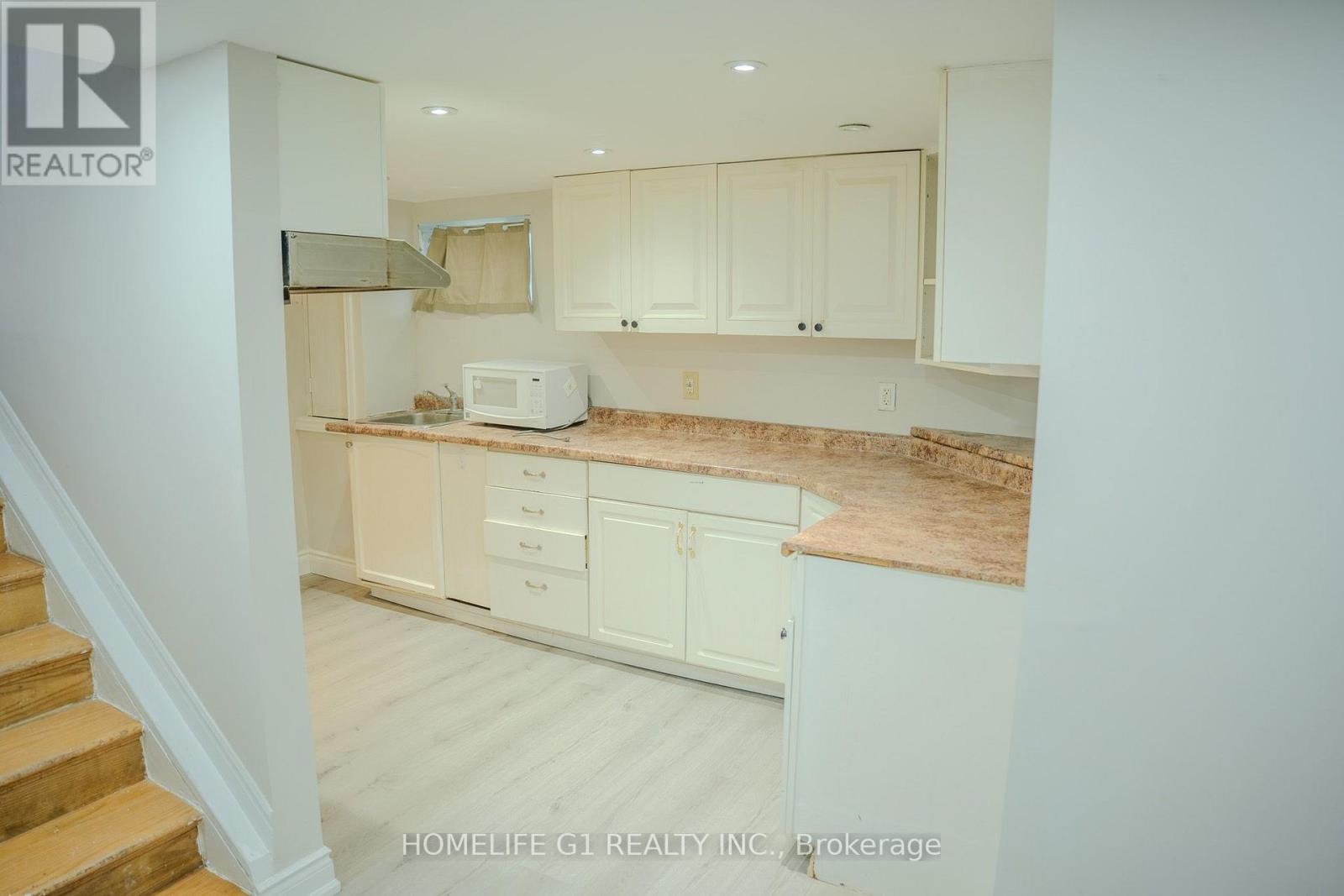 332 Grove Street E, Barrie (Grove East), Ontario  L4M 2R5 - Photo 17 - S13857116