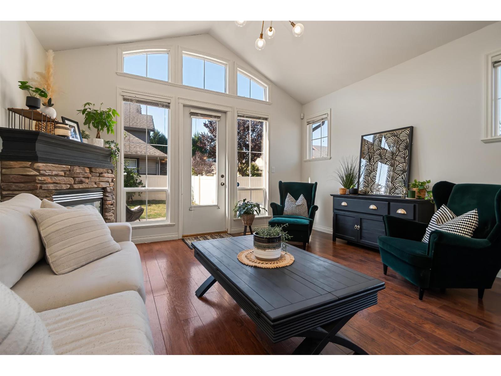 33 6577 SOUTHDOWNE PLACE|Sardis South