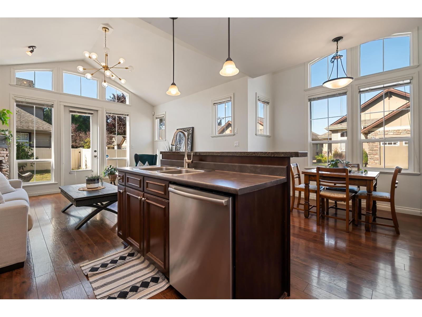 33 6577 SOUTHDOWNE PLACE|Sardis South