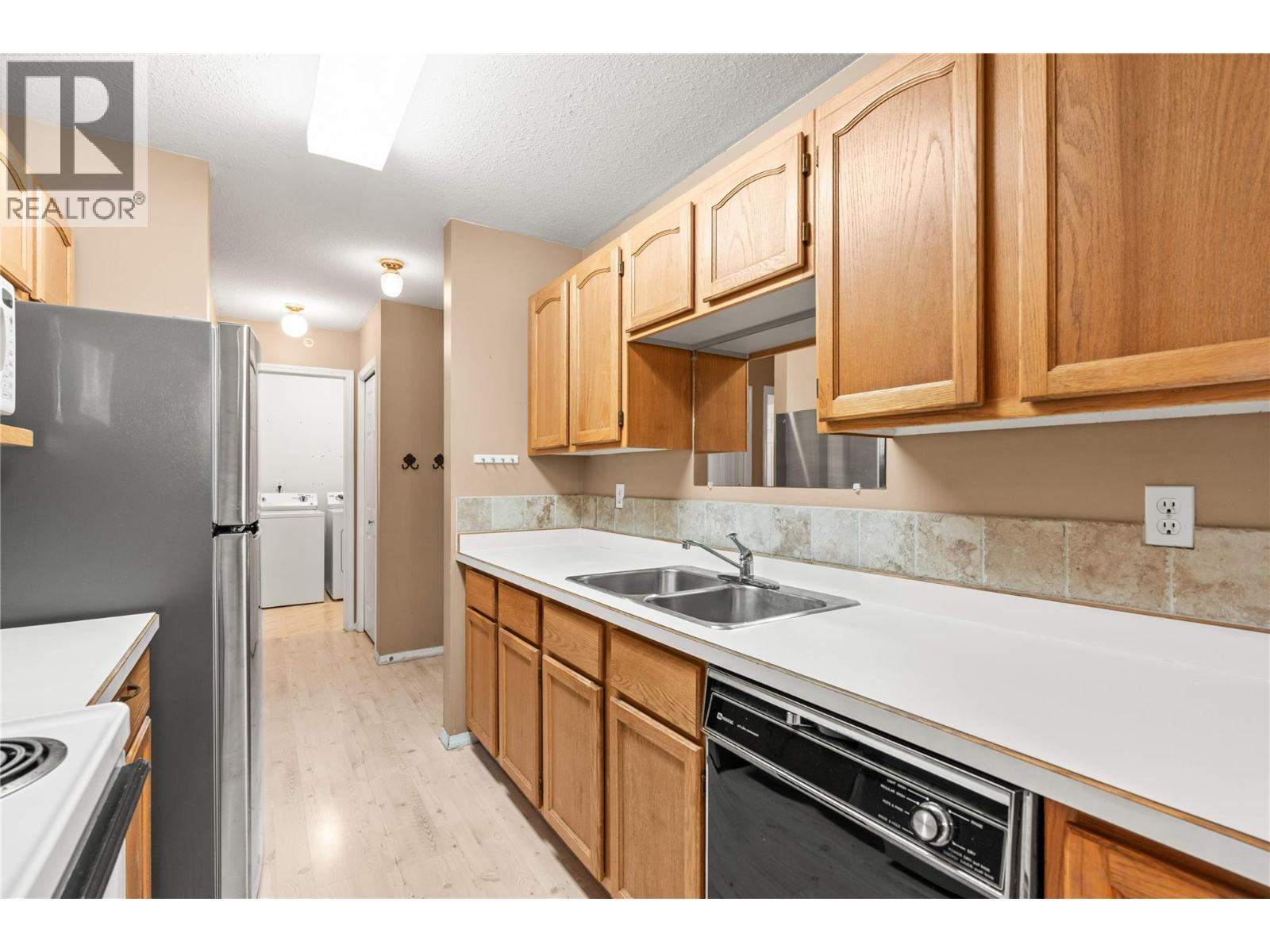 2435 Pleasant Valley Road Unit# 206