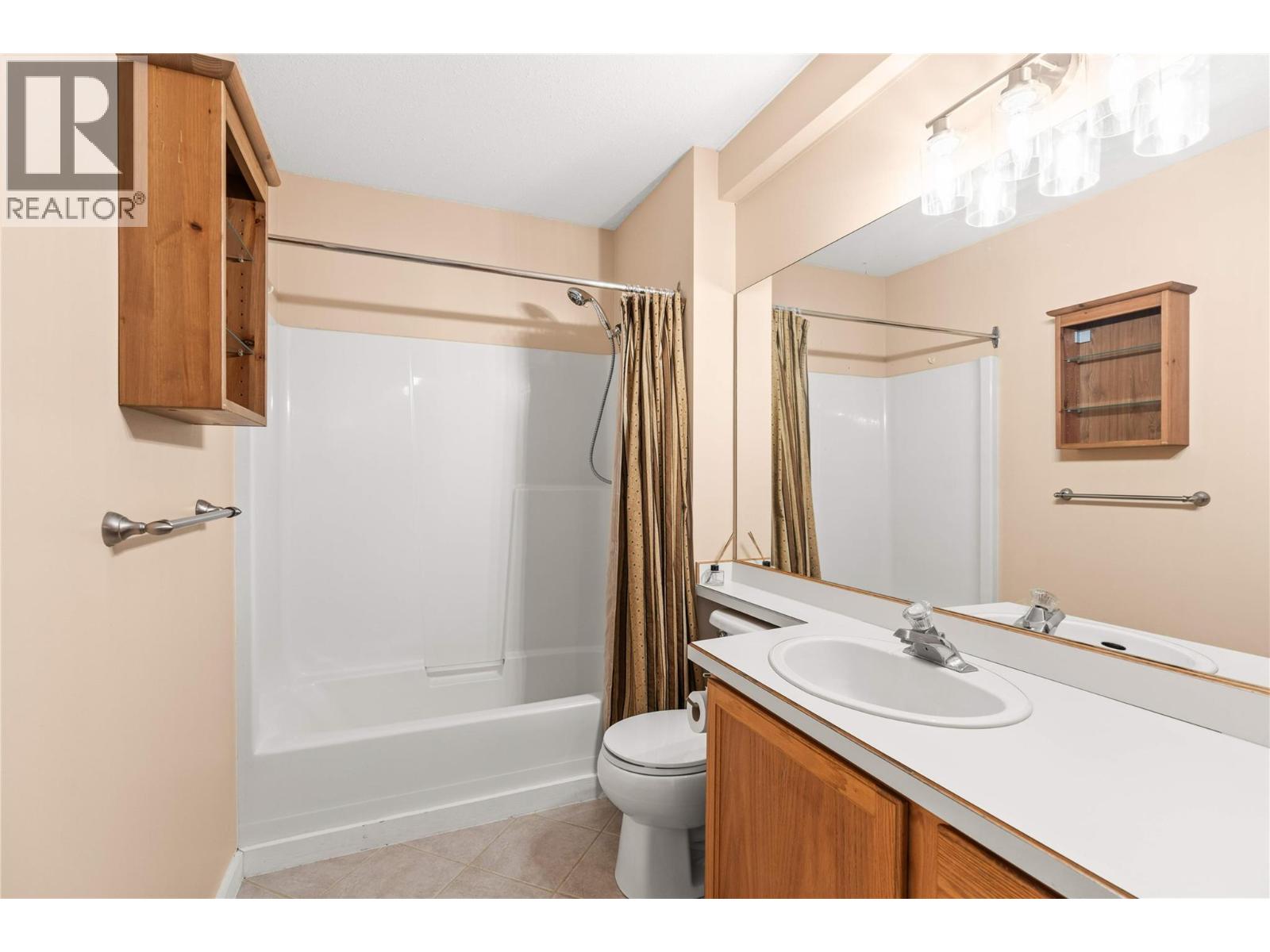 2435 Pleasant Valley Road Unit# 206
