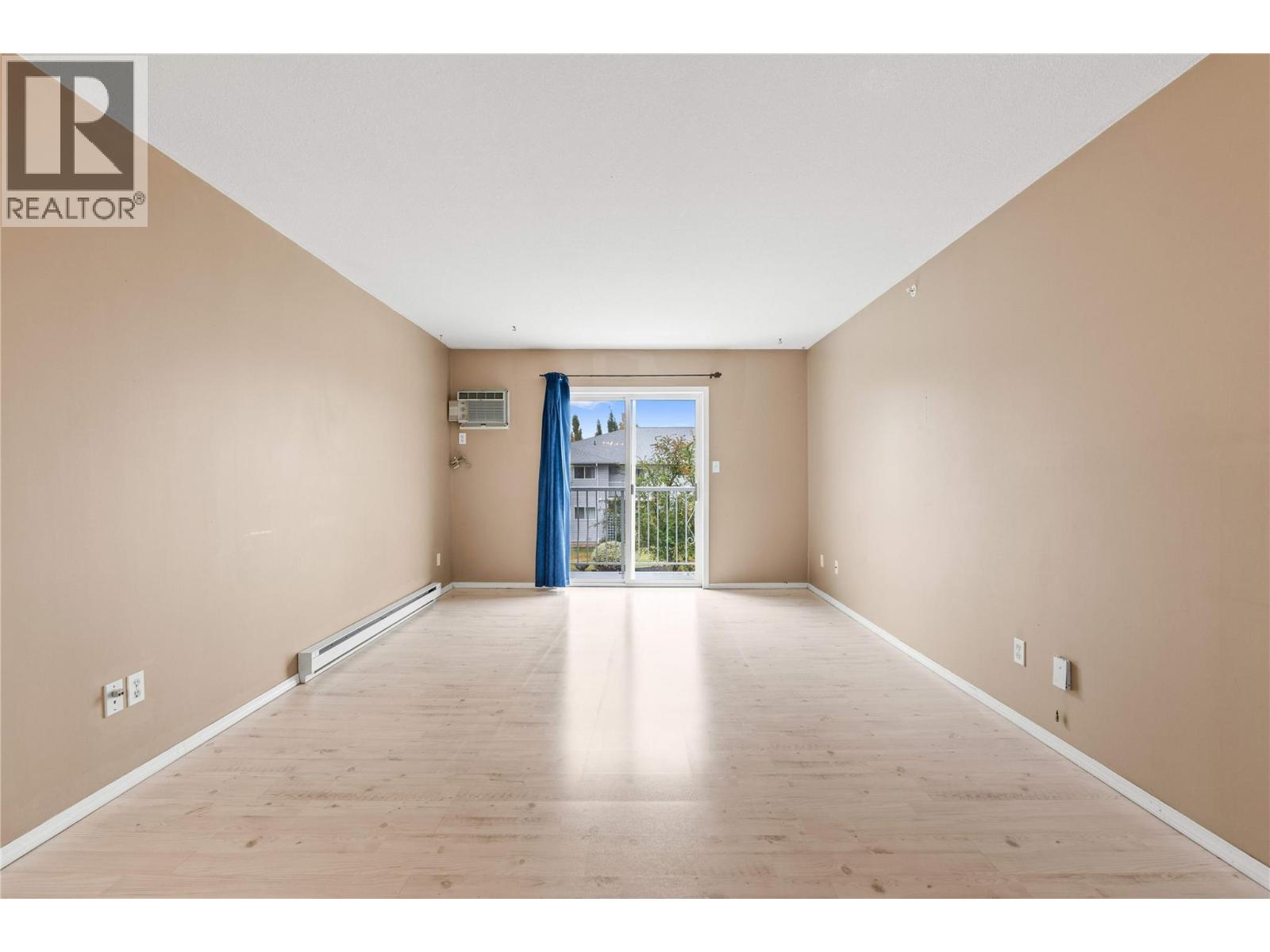 2435 Pleasant Valley Road Unit# 206
