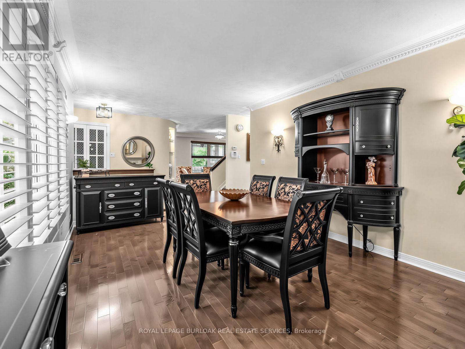 1259 Nathaniel Crescent, Burlington, Ontario  L7S 2A9 - Photo 7 - W13856922