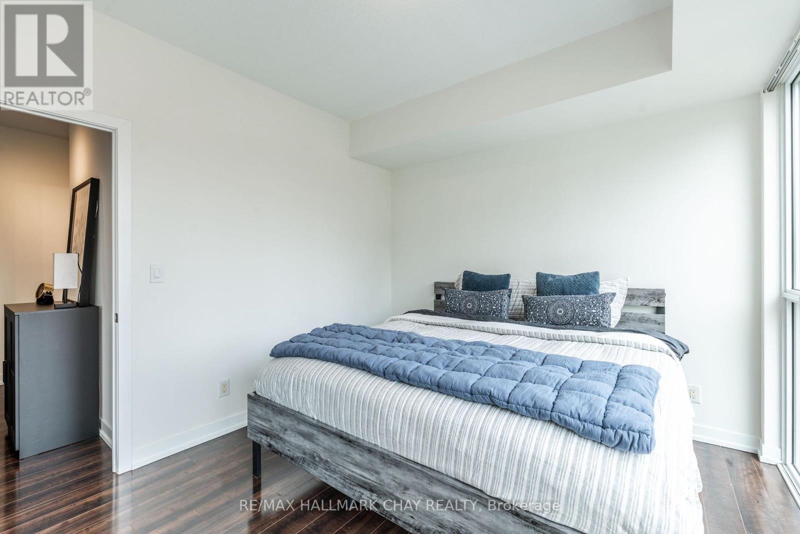 5150 Dundas Street, Toronto, Ontario  M9A 1C3 - Photo 16 - W13857032