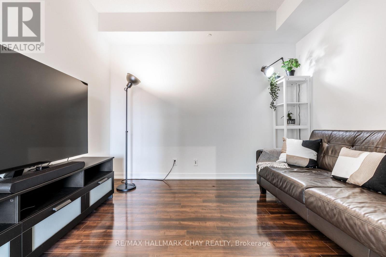 5150 Dundas Street, Toronto, Ontario  M9A 1C3 - Photo 21 - W13857032