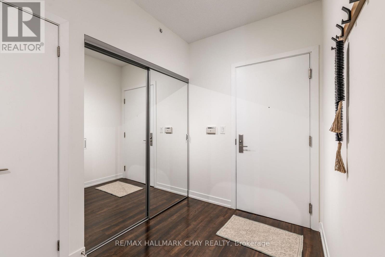 5150 Dundas Street, Toronto, Ontario  M9A 1C3 - Photo 27 - W13857032
