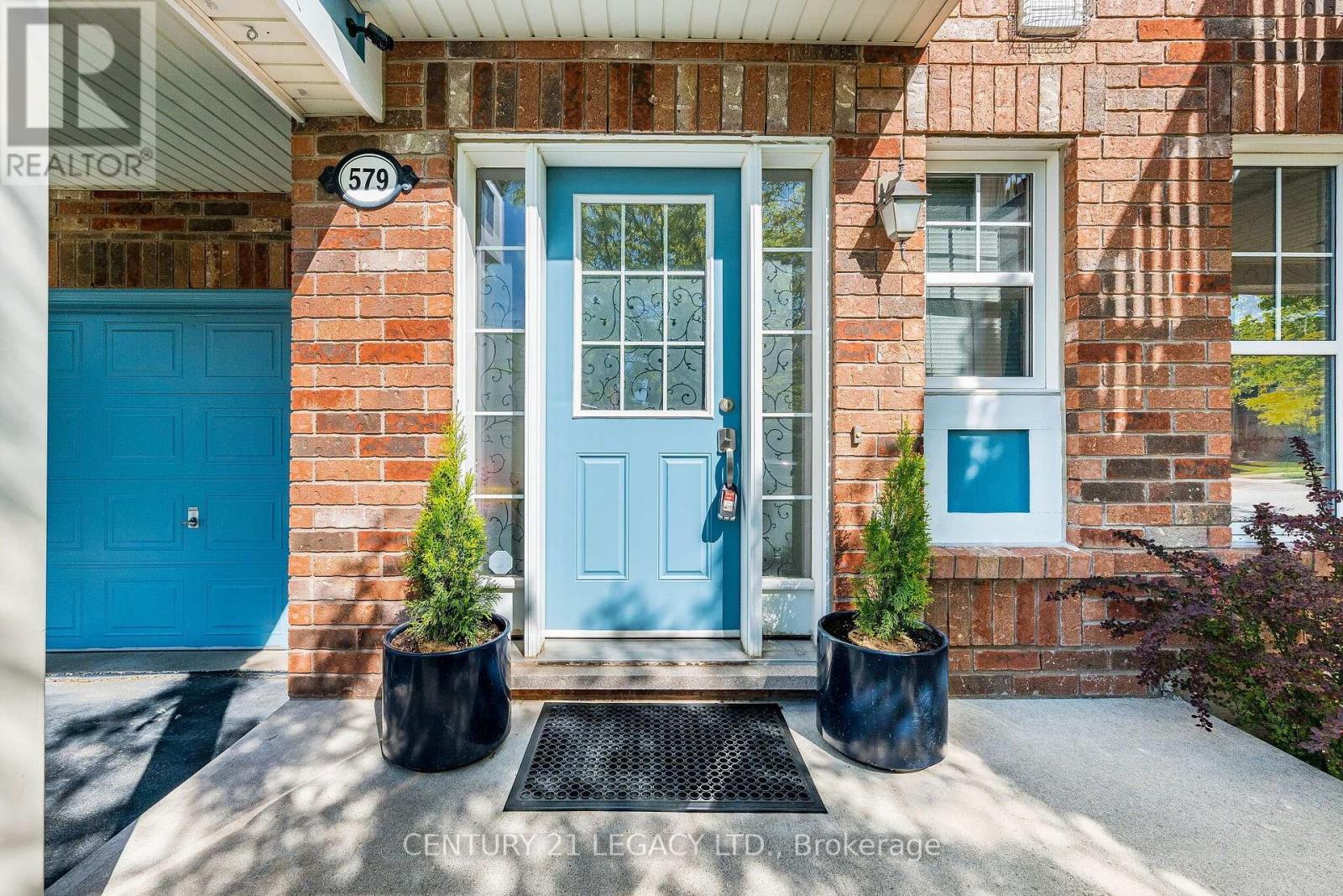 579 Speyer Circle SW, Milton, Ontario  L9T 0Y1 - Photo 3 - W13857044