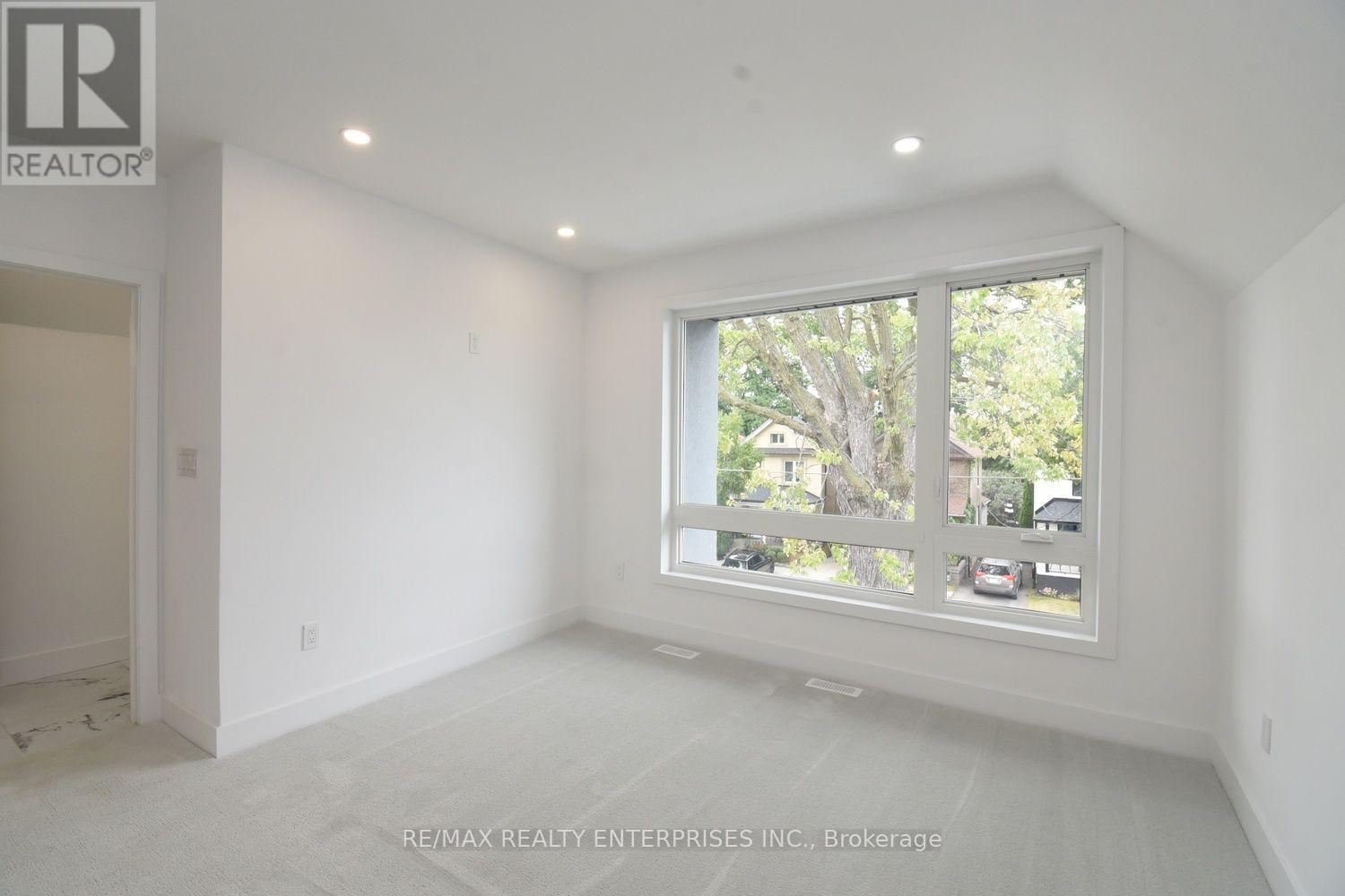 19 Simpson Avenue, Toronto, Ontario  M8Z 1C9 - Photo 27 - W13857108