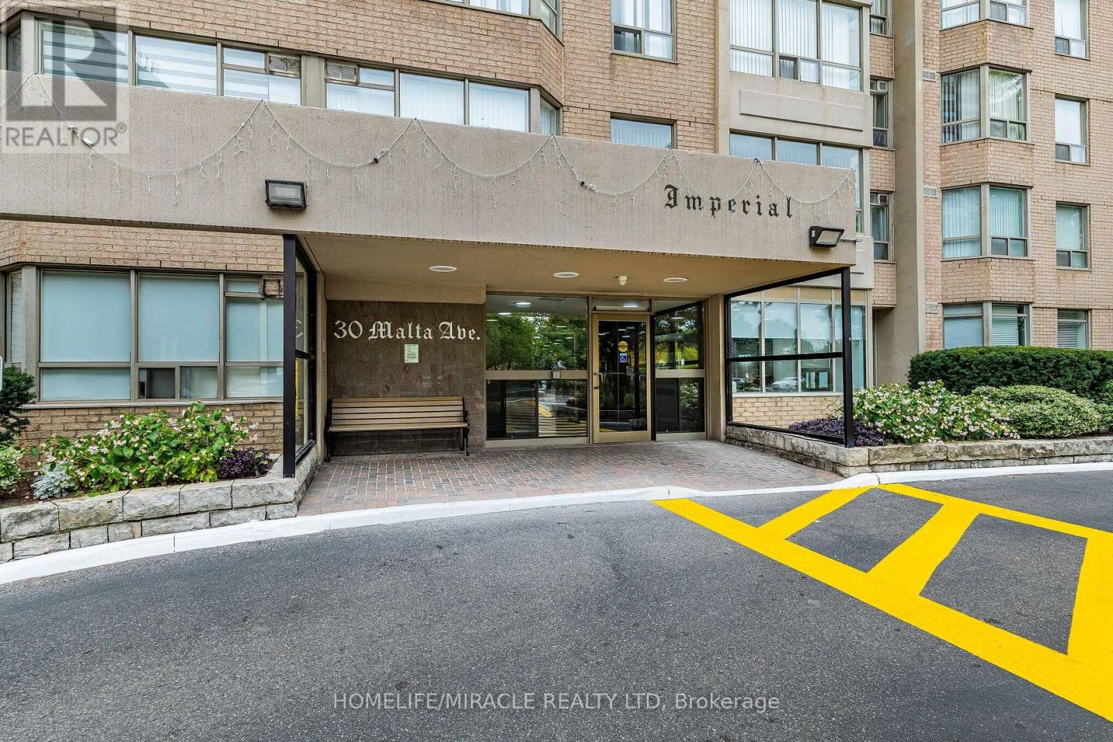 1809 - 30 Malta Avenue, Brampton, Ontario  L6Y 4S5 - Photo 3 - W13857114