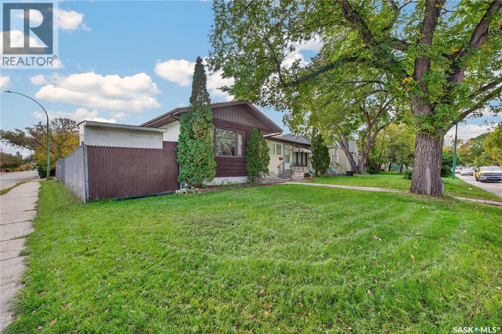 1301 King Street, Regina, Saskatchewan  S4T 4G3 - Photo 3 - SK050238