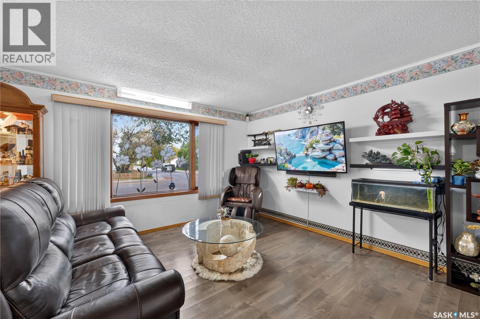 1301 King Street, Regina, Saskatchewan  S4T 4G3 - Photo 5 - SK050238