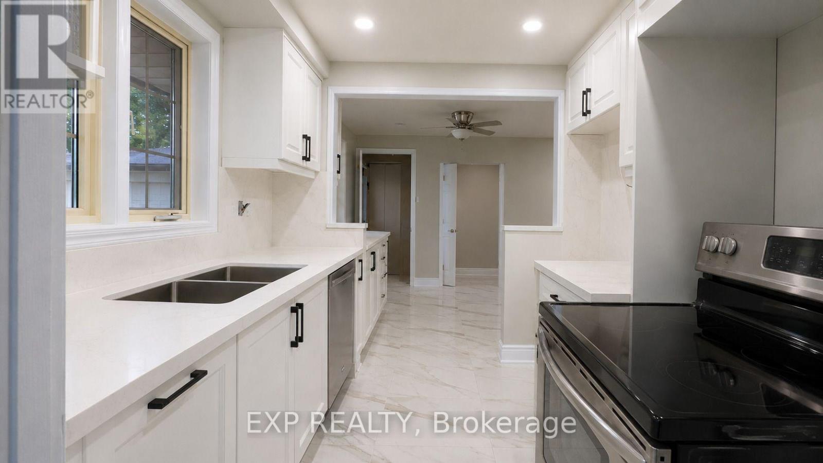 76 APPALACHIAN CRESCENT