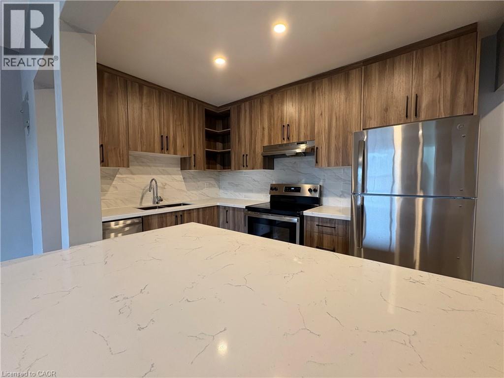 1797 Main Street W Unit# 18, Hamilton, Ontario  L8S 1H6 - Photo 2 - 40868618