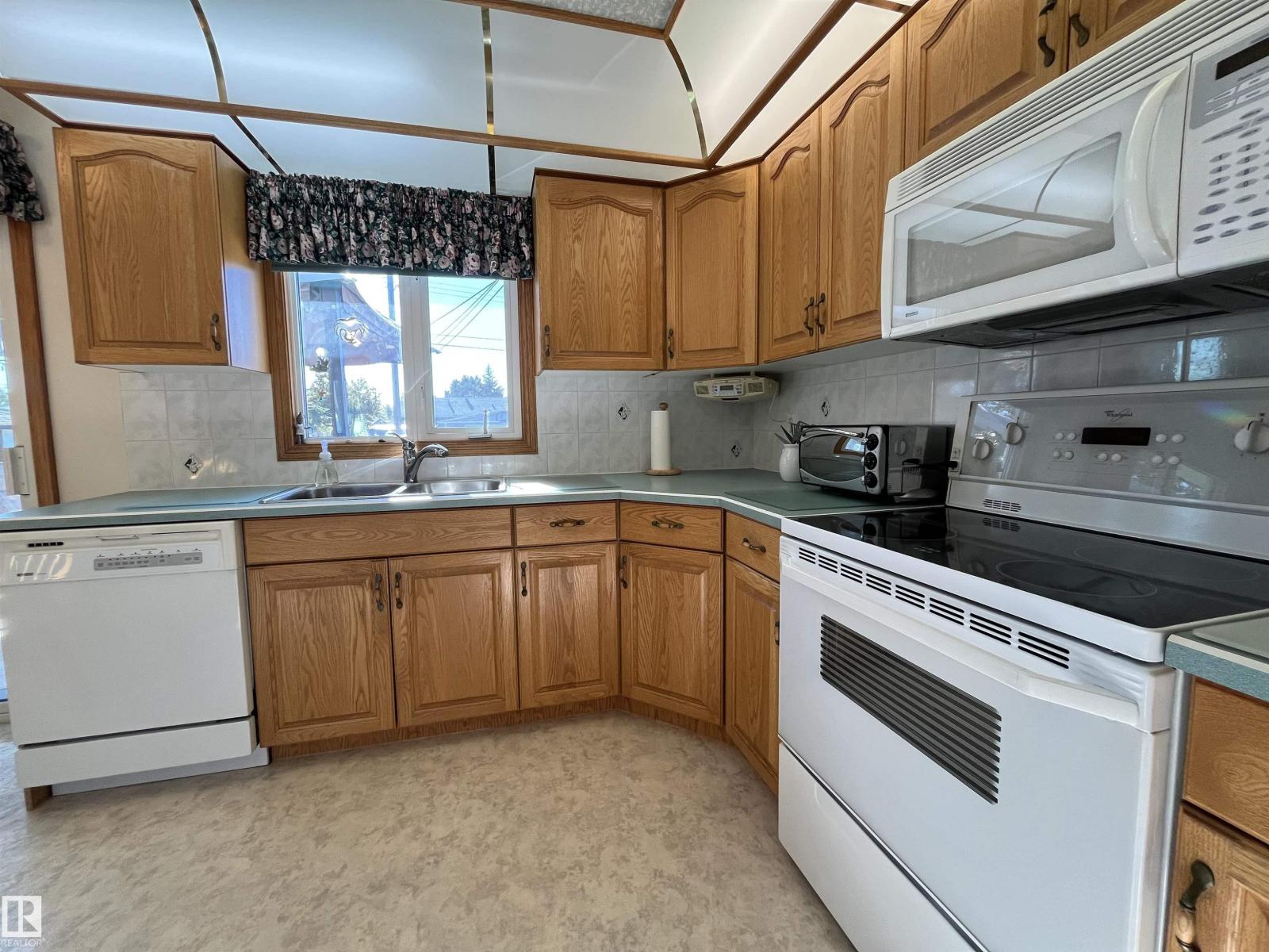 16131 110B AV NW
