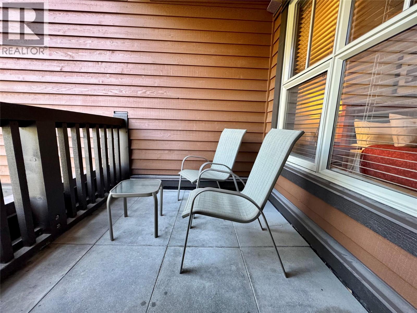 2064 Summit Drive Unit# 106