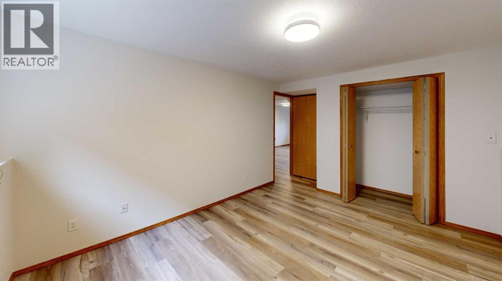 7 Mt Alderson Place W