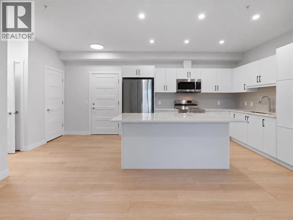 1112, 81 Arbour Lake View NW