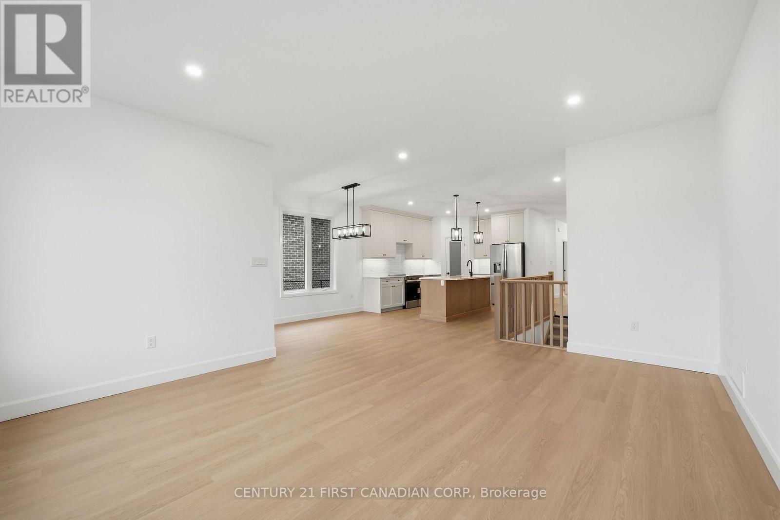 78 Queen Street, North Middlesex, Ontario  N0M 1A0 - Photo 19 - X13857154