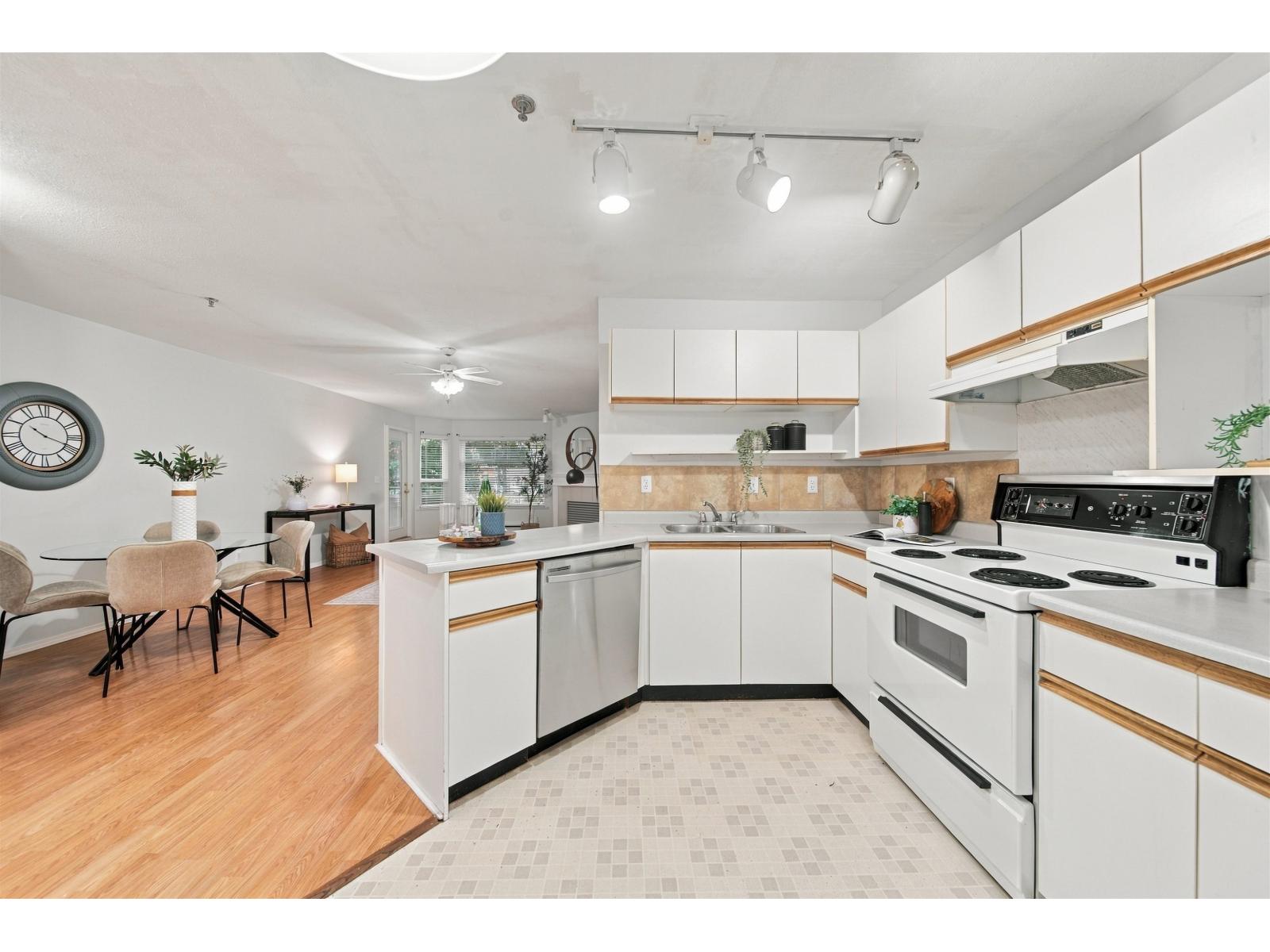 207 5955 177b Street, Surrey, British Columbia  V3S 4J7 - Photo 10 - R3171975