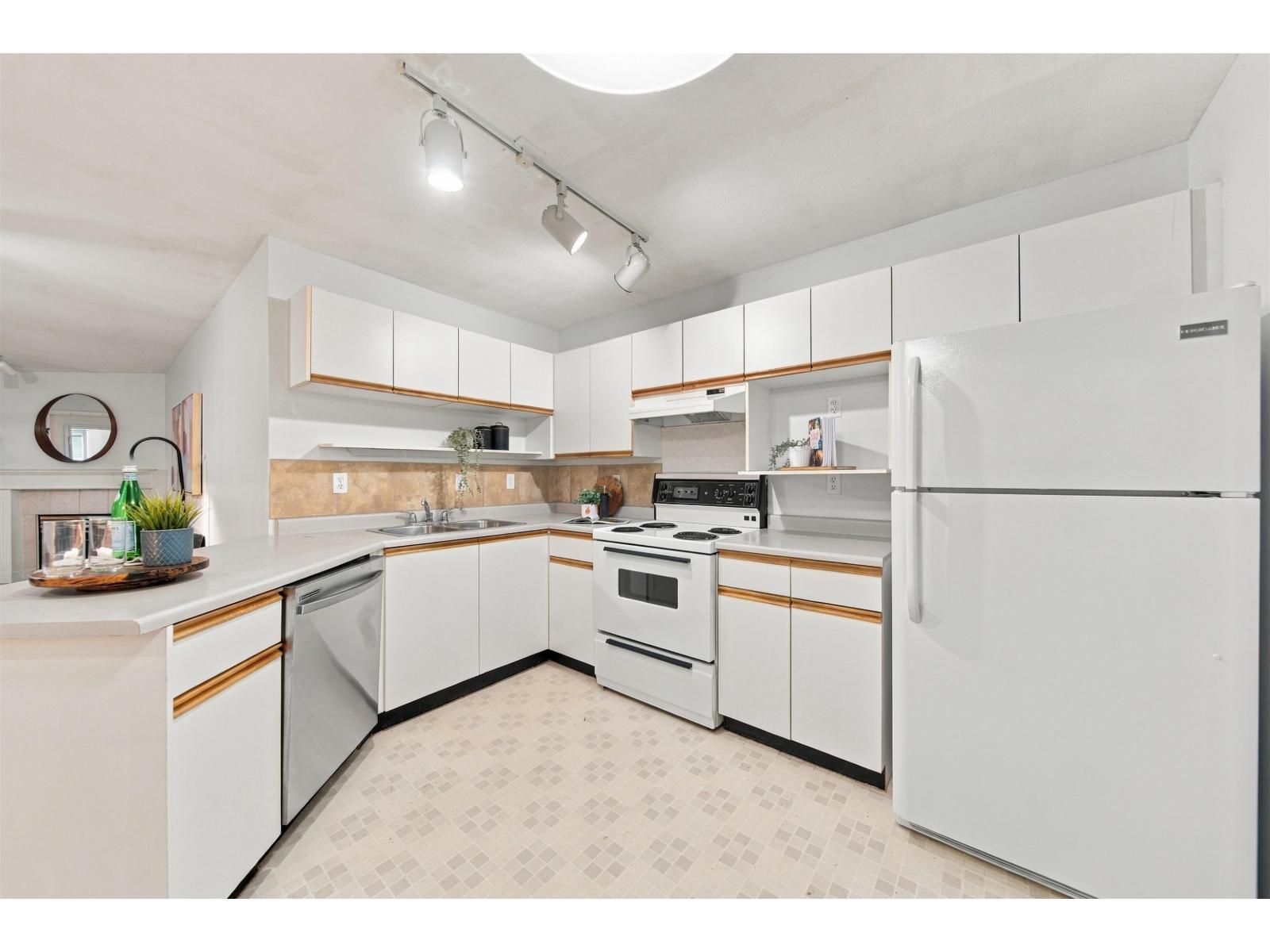 207 5955 177b Street, Surrey, British Columbia  V3S 4J7 - Photo 12 - R3171975