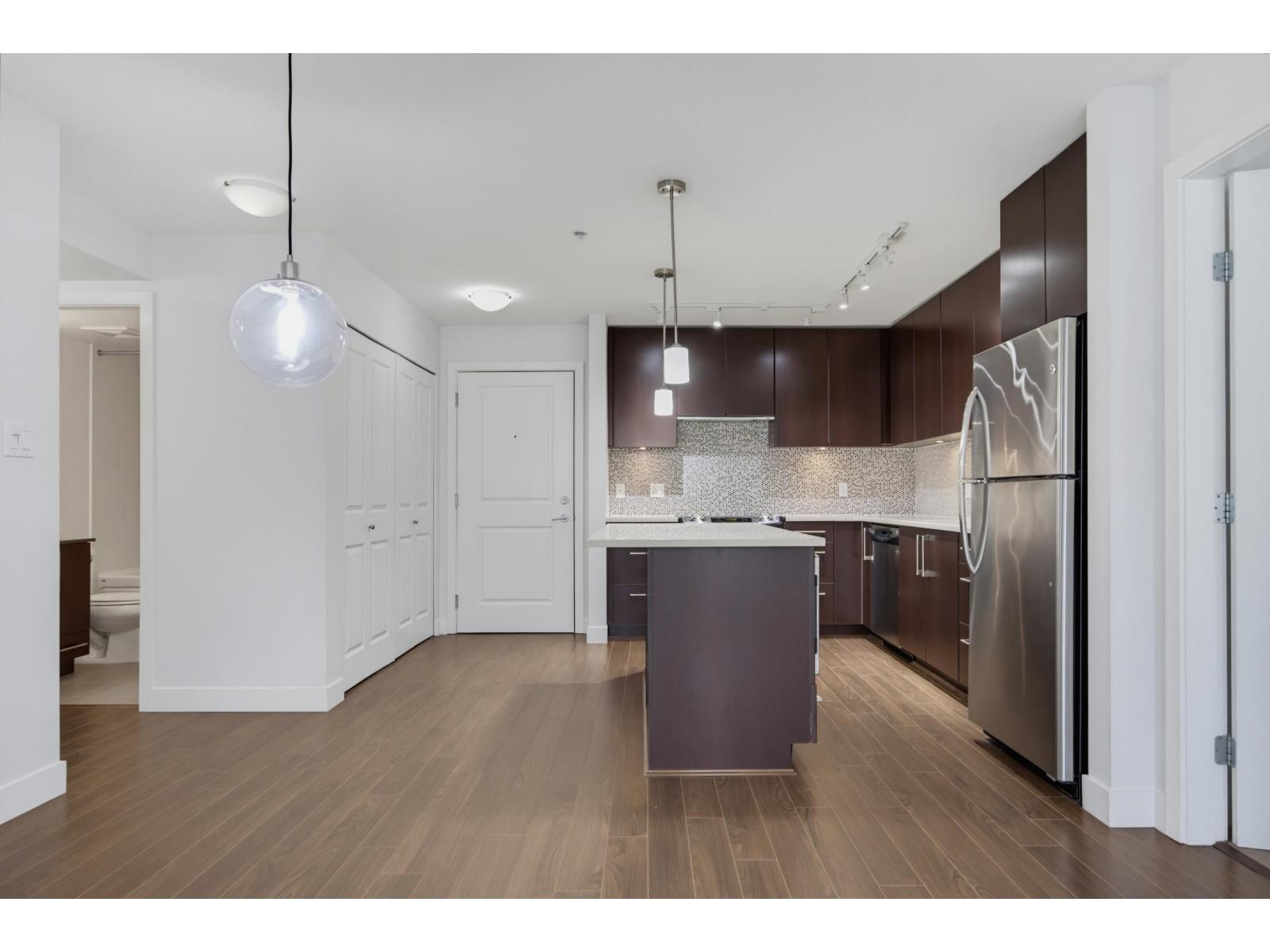 317 15745 Croydon Drive, Surrey, British Columbia  V3S 2L5 - Photo 8 - R3171071