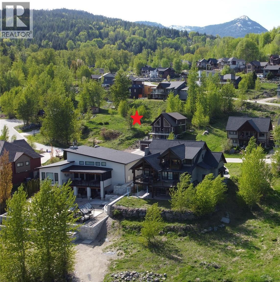 806 WHITE TAIL Drive