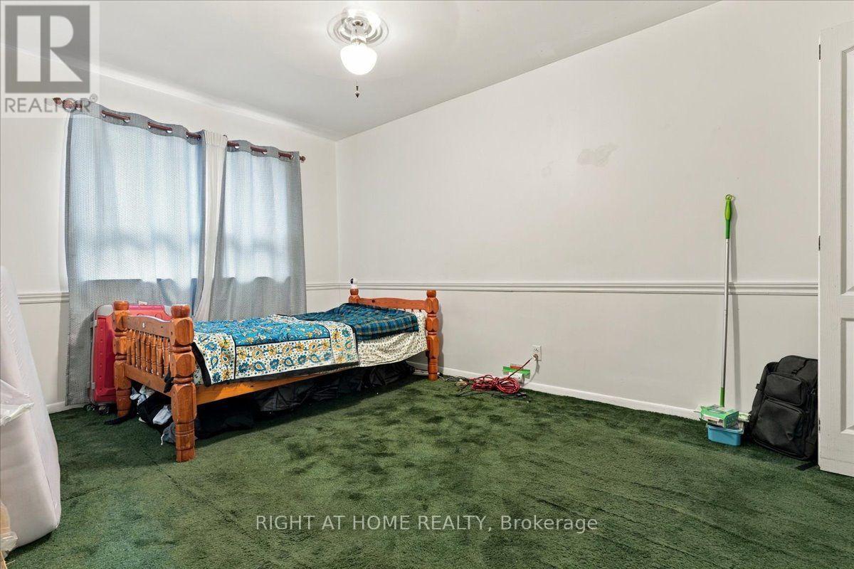 70 Painted Post Drive, Toronto, Ontario  M1H 1T2 - Photo 11 - E13857118