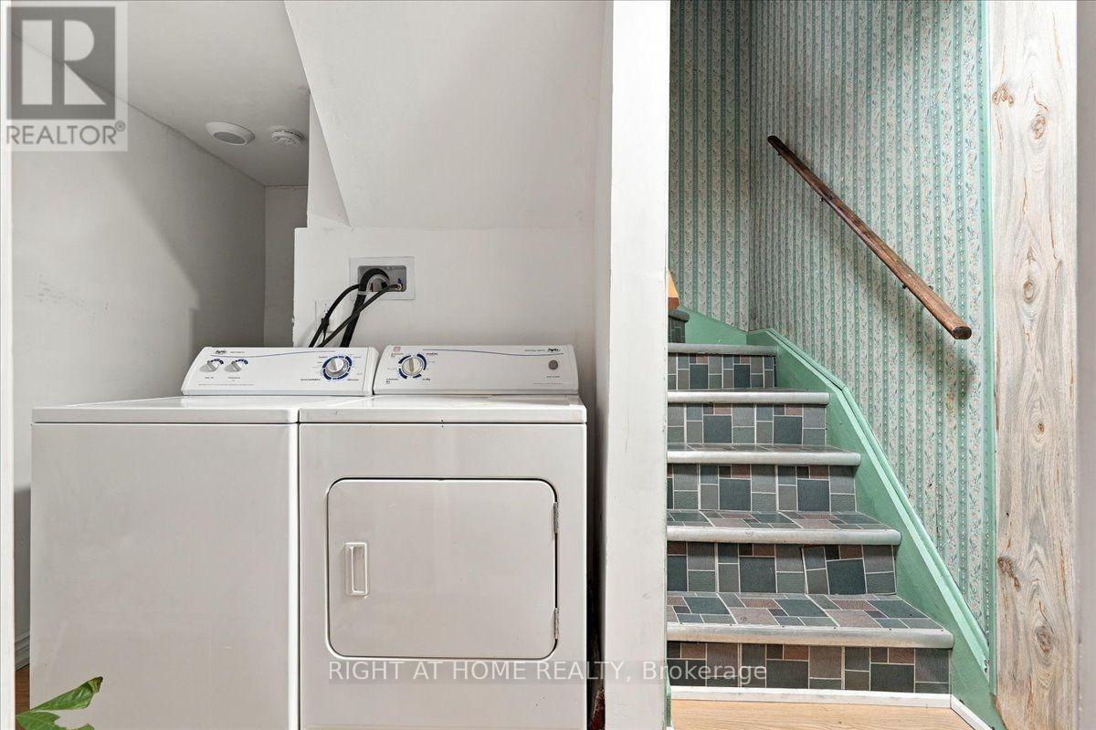 70 Painted Post Drive, Toronto, Ontario  M1H 1T2 - Photo 18 - E13857118