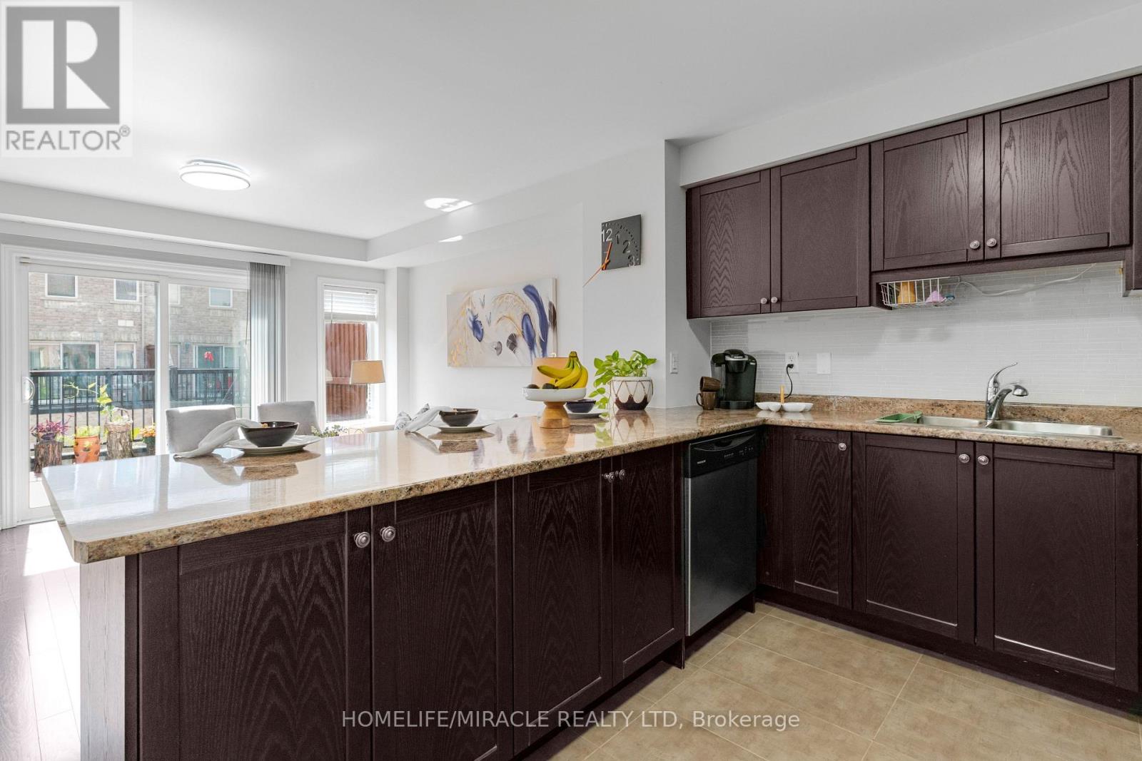 3 De Jong Street, Toronto, Ontario  M1P 0C1 - Photo 16 - E13857120