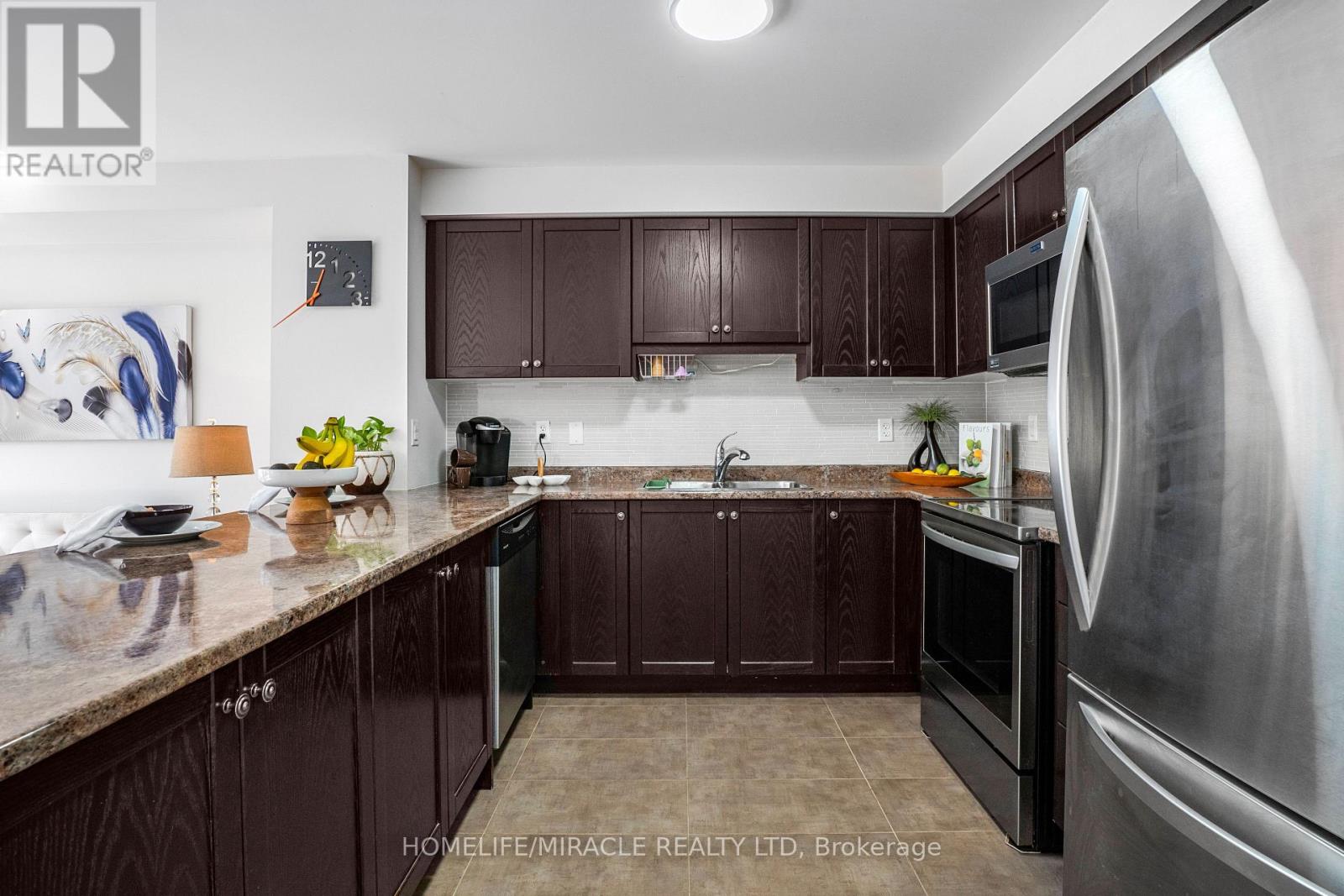 3 De Jong Street, Toronto, Ontario  M1P 0C1 - Photo 17 - E13857120