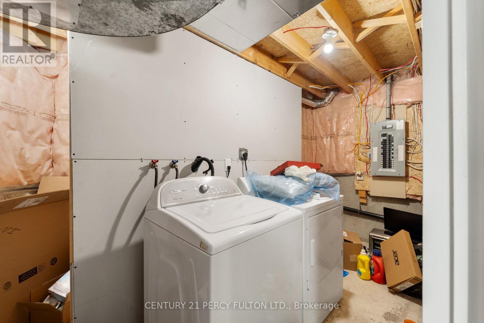 35 Weldon Street, Whitby, Ontario  L1R 2T5 - Photo 17 - E13857134