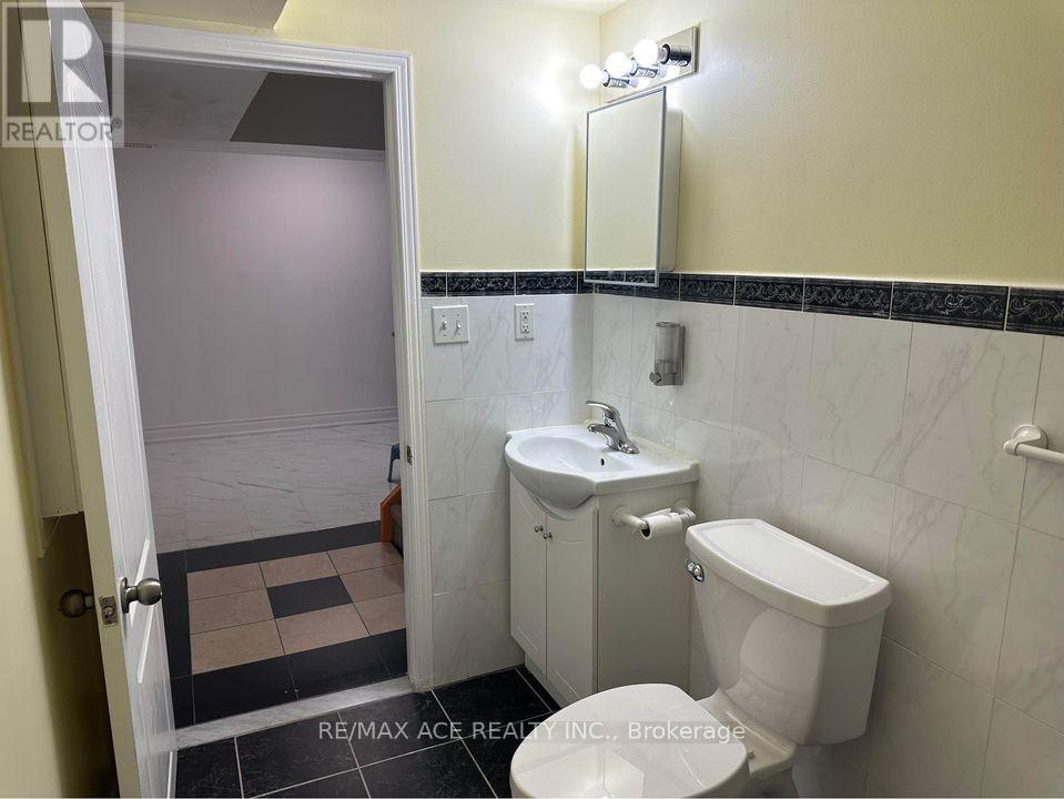 Bsmt - 11 Seasons Drive, Toronto, Ontario  M1X 1X4 - Photo 14 - E13857192