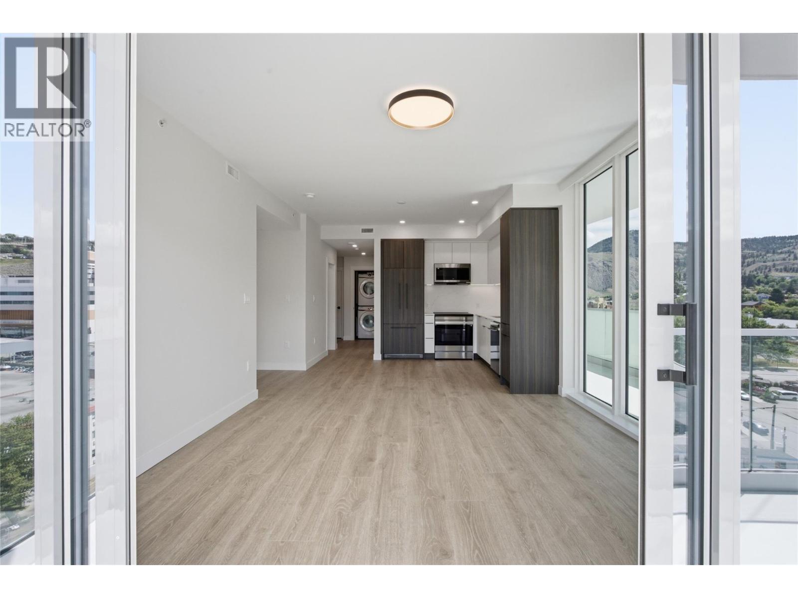 460 NICOLA Street Unit# 504