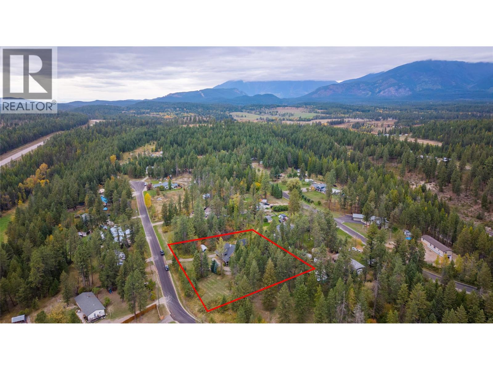 7250 Lloyd Road, Jaffray, British Columbia  V0B 1T0 - Photo 4 - 10402075