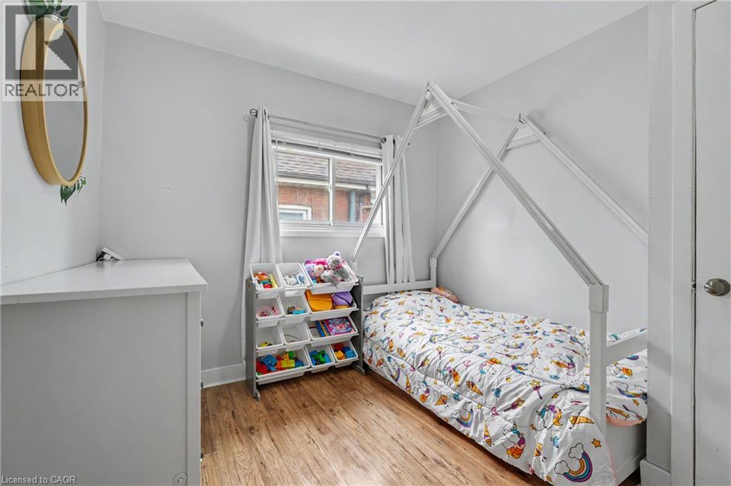 20 East 18th Street, Hamilton, Ontario  L9A 4N7 - Photo 17 - 40868497